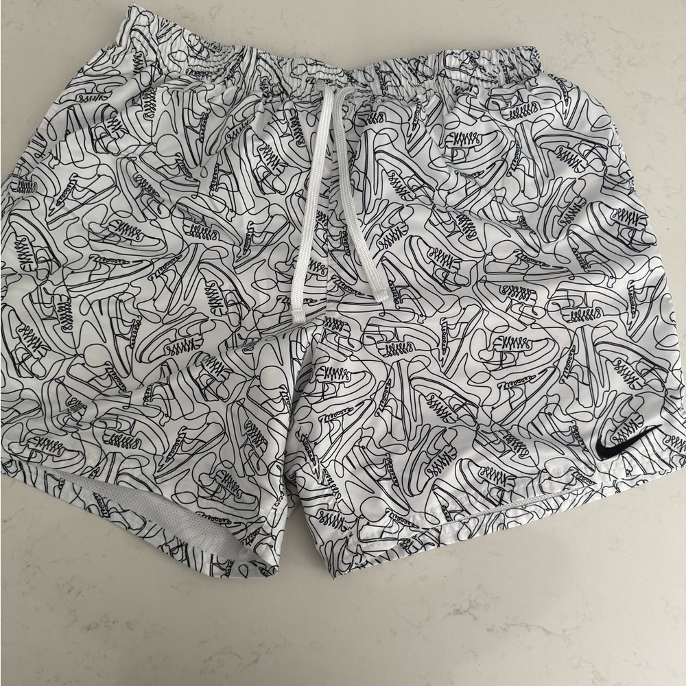 Nike Black and White Graphic Men's Athletic Shorts